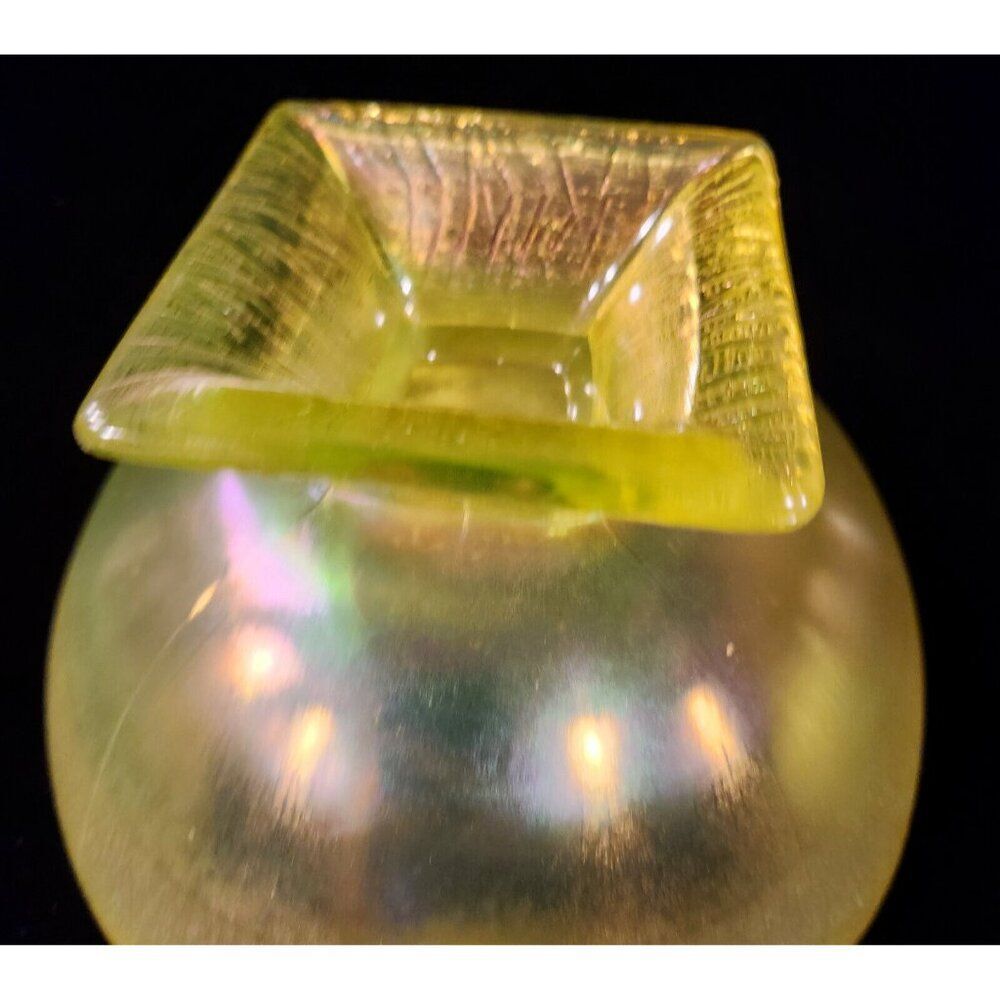 Northwood Uranium Glow Vaseline Stretch Glass Cupped Pinched Tree of Life Bowl - Picture 7 of 8